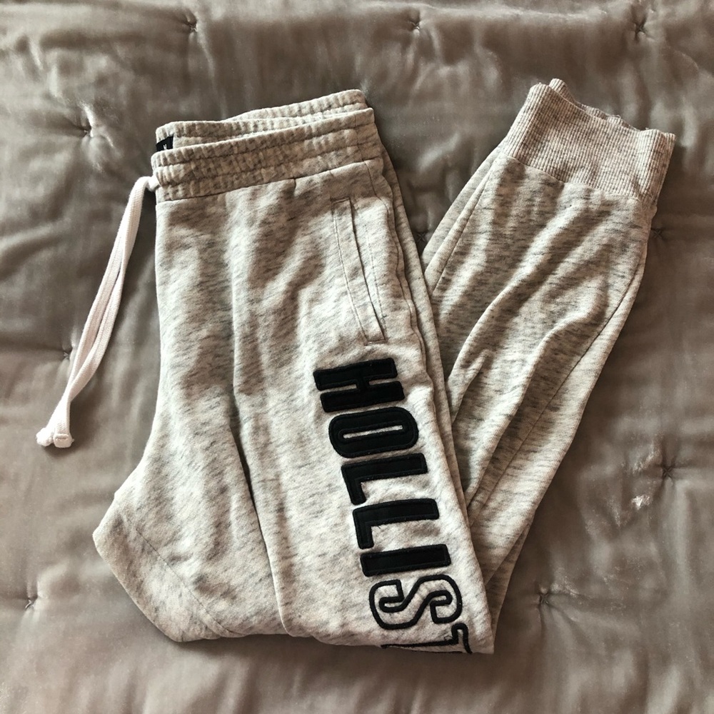Holister embroidered sweatpants